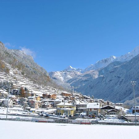 Casa Vacanza La Rocca Chiesa in Valmalenco Exterior foto